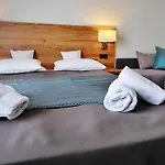 Amberia Üdülőpark 3*