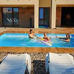 Amberia פארק נופש